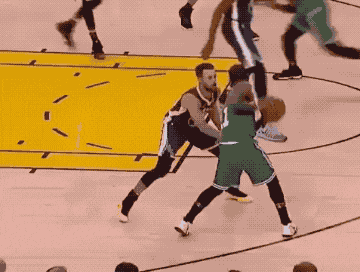 后点包抄得 后点包抄得