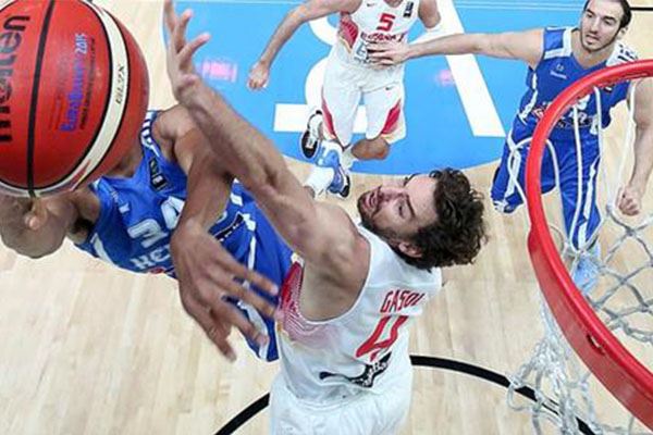 百家乐“靴末效应”:最后一靴牌由于剩余牌量不足对概率分布的剧烈扰动。(百家乐“末靴效应”:末靴剩牌不足导致概率分布显著扰动)