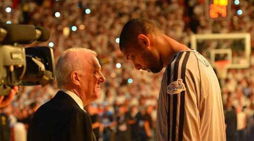 后场出球要 后场出球要