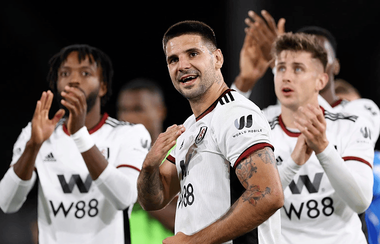 传闻：曼联和米兰球探现场考察18岁雷恩高中锋梅特